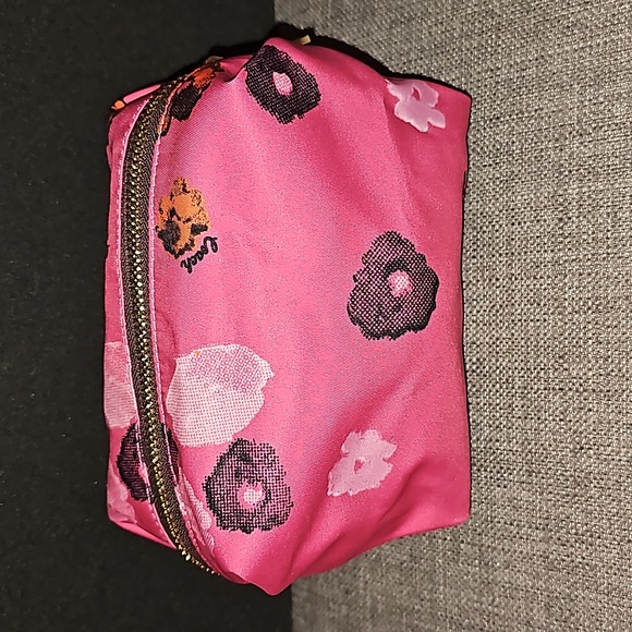 Coach Small Boxy Cosmetic Case With Halftone Floral Print (Confetti Pink) NWOT - Picture 3 of 4